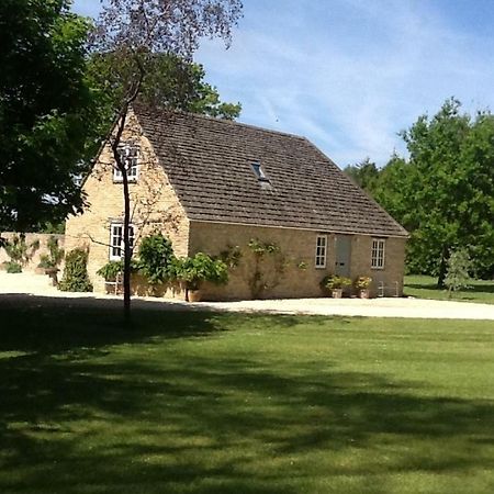 Gardeners Cottage Crudwell Esterno foto